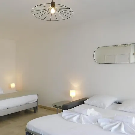 Apartment Beautiful Air-conditioned T1 